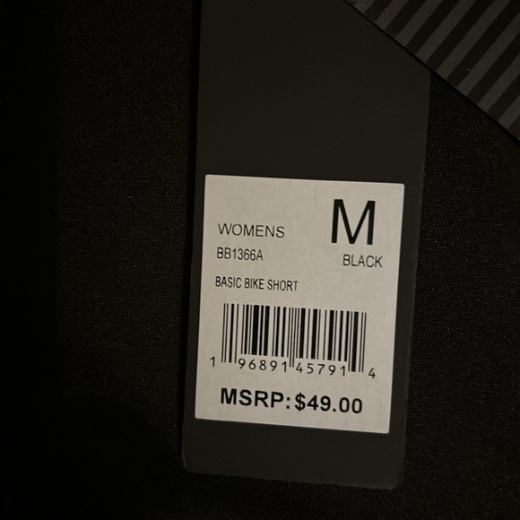 New Bebe Short Size Medium  Bin K - Picture 4 of 8